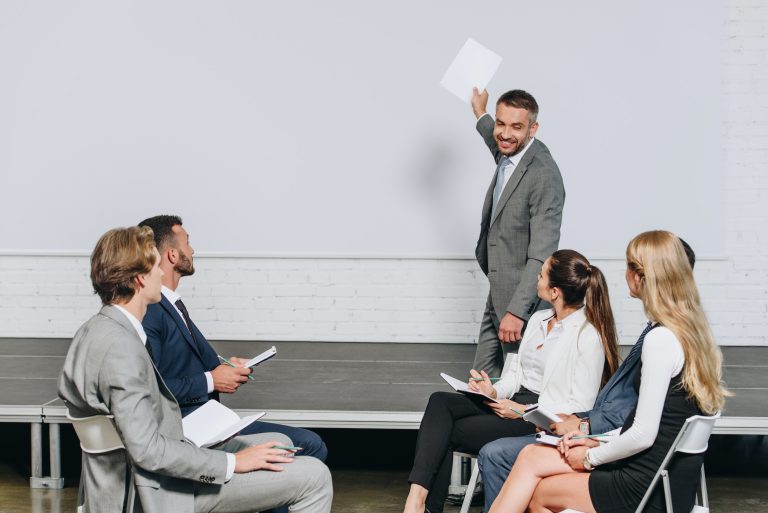 Comment choisir la meilleure formation pour une reconversion professionnelle réussie