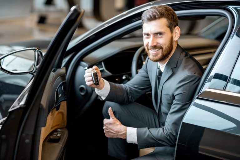 Les conseils indispensables pour bien entretenir votre voiture de location et éviter des frais imprévus